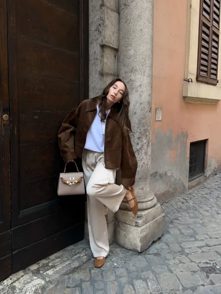 Alina Kamy Door